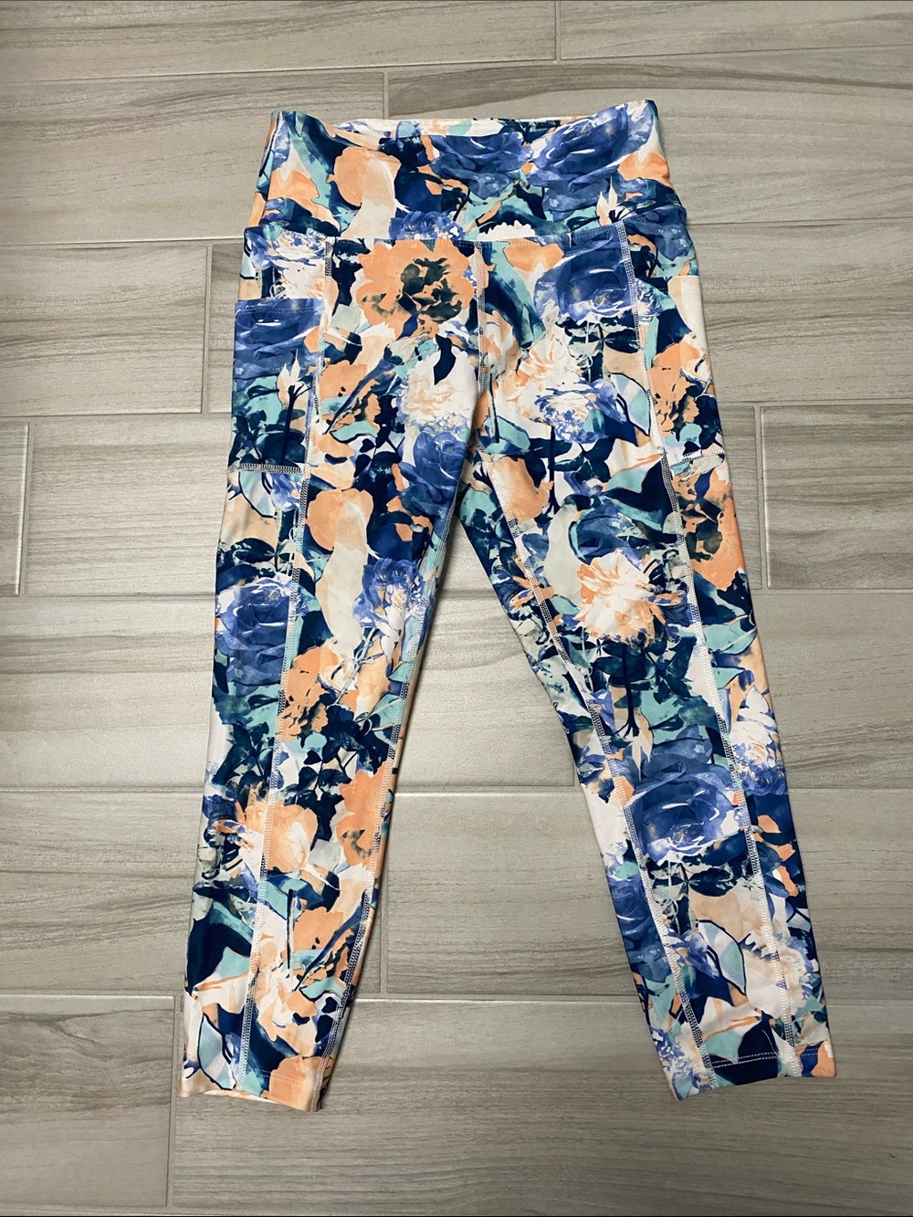 Marika Blue, Peach  and White Abstract Print Capri Leggings